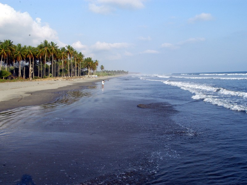Un paisaje que invita a caminar sin prisa y dejarse llevar por la brisa marina.