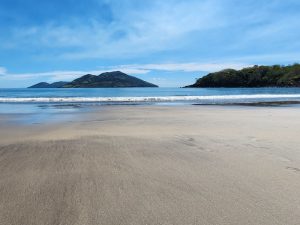 turismo-playa-y-sol-playa-playitas-01