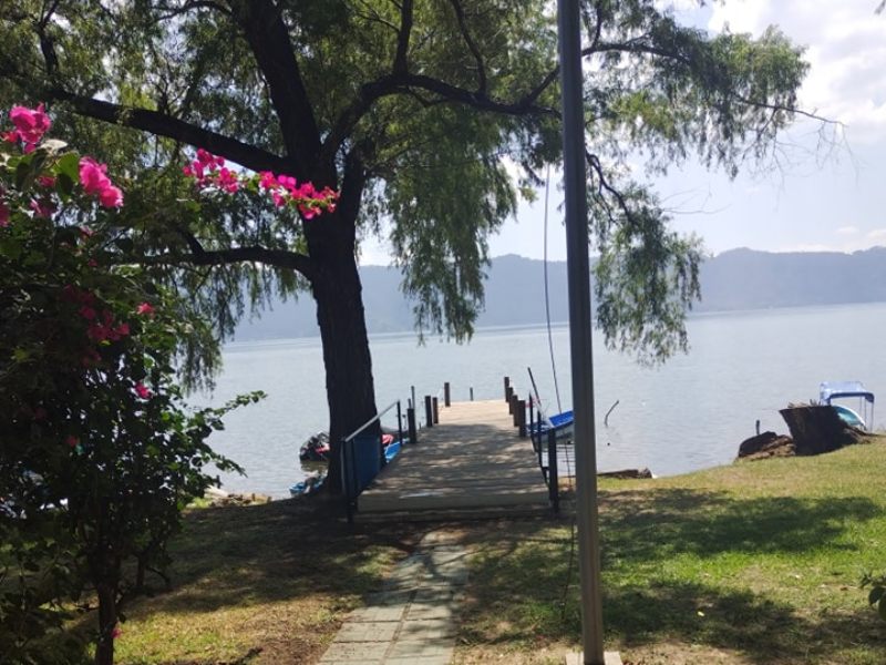 Espacios amplios y naturales hacen del Centro Constitución 1950 una opción ideal para el descanso familiar.