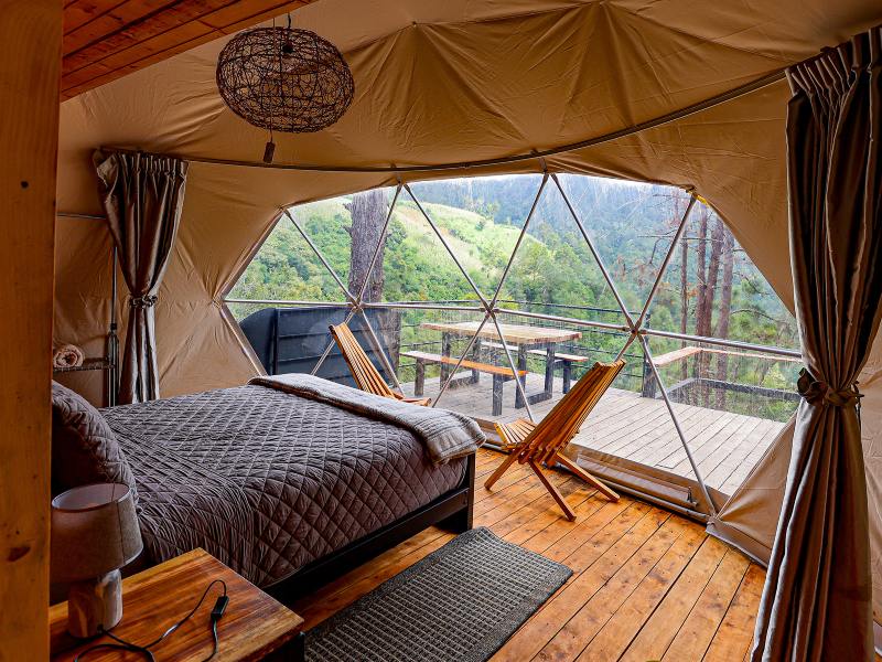 Hospedajes rústicos permiten descansar rodeado de tranquilidad.