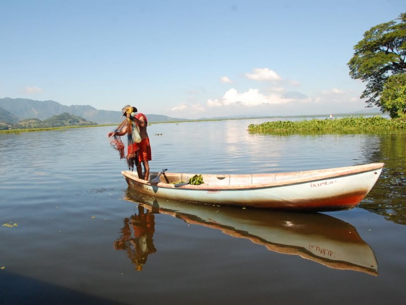 En cada parada se descubre una nueva historia del oriente salvadoreño