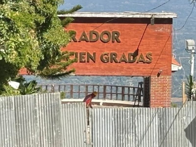Mirador de las cien gradas cerrado temporalmente. FOTO EDH/CORTESÍA.