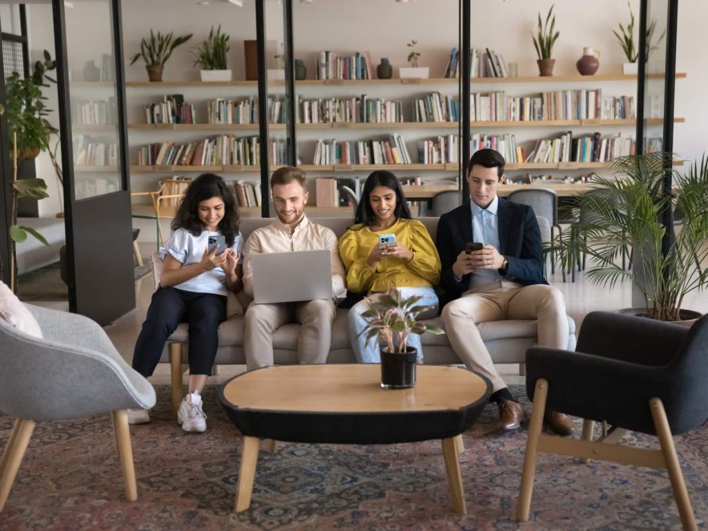 Antes de enviar un mensaje al chat grupal, pensá si aporta valor o solo suma más notificaciones innecesarias.