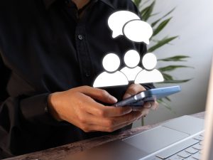 Las reglas invisibles del chat grupal que deberías aplicar hoy