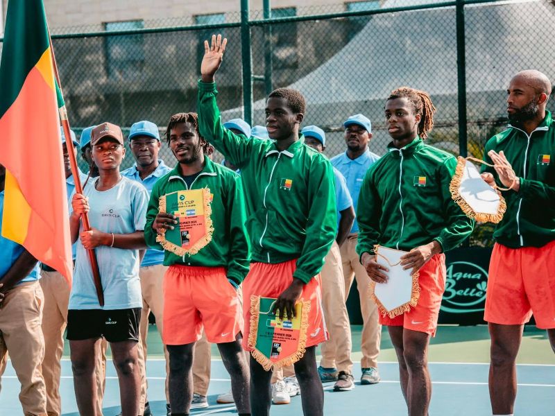 El equipo de Benín tuvo el apoyo de su público, con tribunas llenas, en su serie contra El Salvador. / Foto cortesía FST