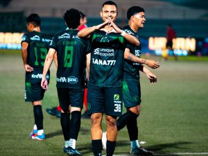Emerson Mauricio celebra su doblete con el Inter FA ante el Hércules. Foto X Inter FA