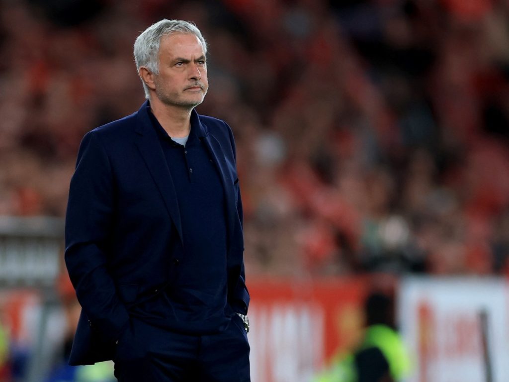 José Mourinho, dt del Benfica, no estará en el partido de vuelta de playoffs de la Champions League contra el Real Madrid. Foto AFP