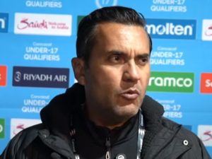 Víctor Pastora, técnico de la Selecta Sub-17, tras la victoria ante Belice. Foto FESFUT