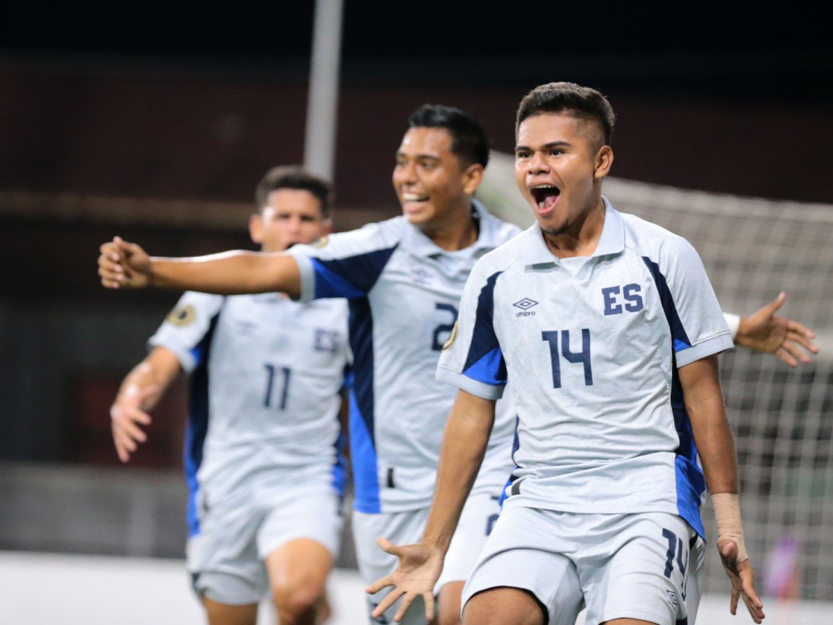Diego Peña (14) celebra gol de la Selecta Sub-20 ante San Martín. Foto X Selecta