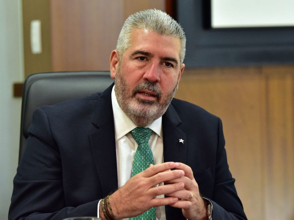 Lázaro Figueroa, presidente de Banco Promerica El Salvador, destaca la visión estratégica y la gestión prudente que han marcado los 30 años de trayectoria de la institución.