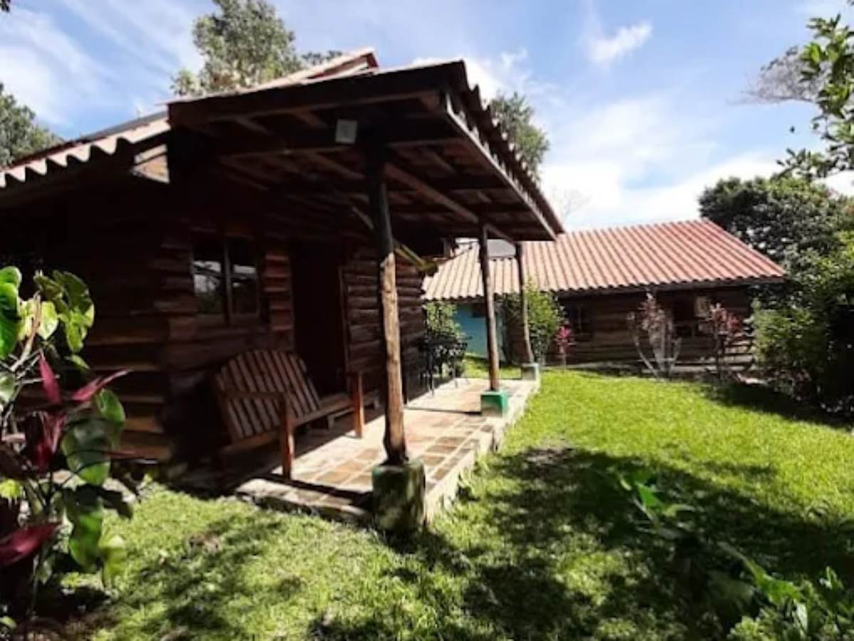 Restaurantes en Perquín y Arambala ofrecen comida típica salvadoreña en medio del clima fresco y las montañas de Morazán.