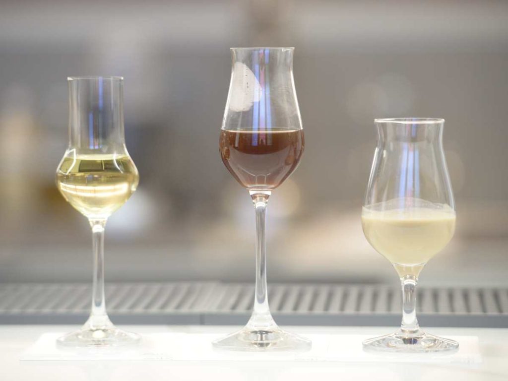 Elixir, una de las bebidas insignia de la casa, fue desarrollada durante tres años de experimentación.