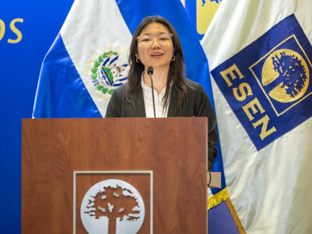 Estudiantes de distintas zonas del país fueron beneficiados con programas de apoyo académico en la ESEN.