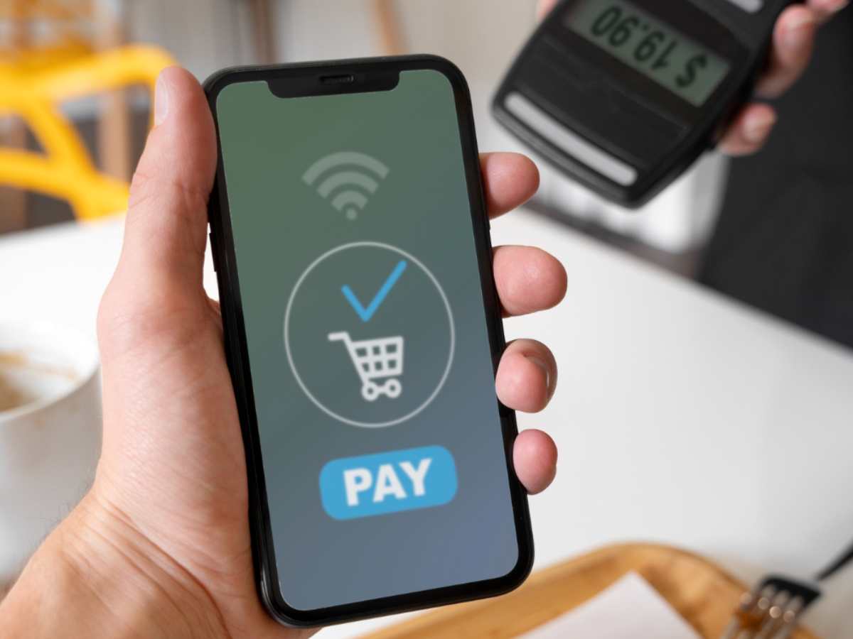 El uso de billeteras digitales como Apple Pay y Google Pay facilita los pagos diarios