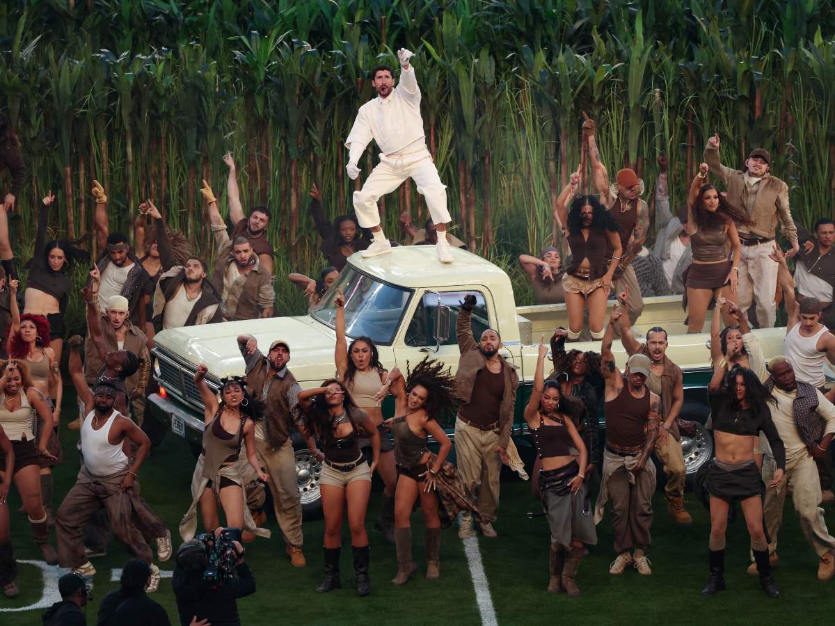 Bad Bunny en el medio tiempo del Super Bowl. Foto AFP