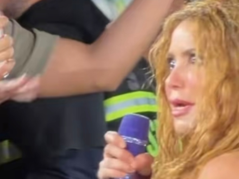 El momento en que Shakira notó la imagen de Piqué durante la interpretación de “BZRP Music Sessions, Vol. 53”.