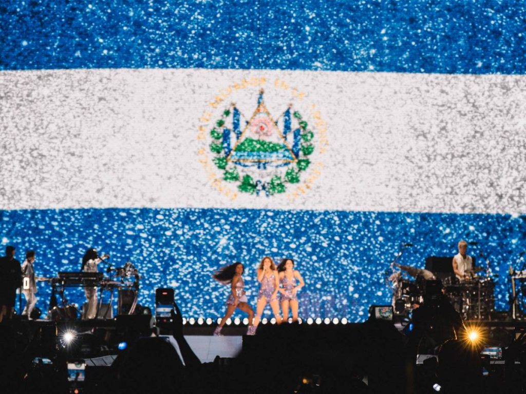 El estadio “Mágico” González fue escenario de cinco noches consecutivas de concierto.
