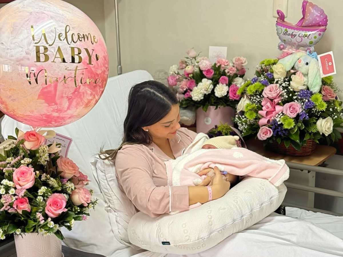 Las imágenes fueron publicadas horas después del parto y generaron cientos de mensajes de felicitación.