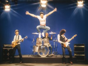 Queen no planea gira por EE. UU. al considerarlo un “lugar peligroso”