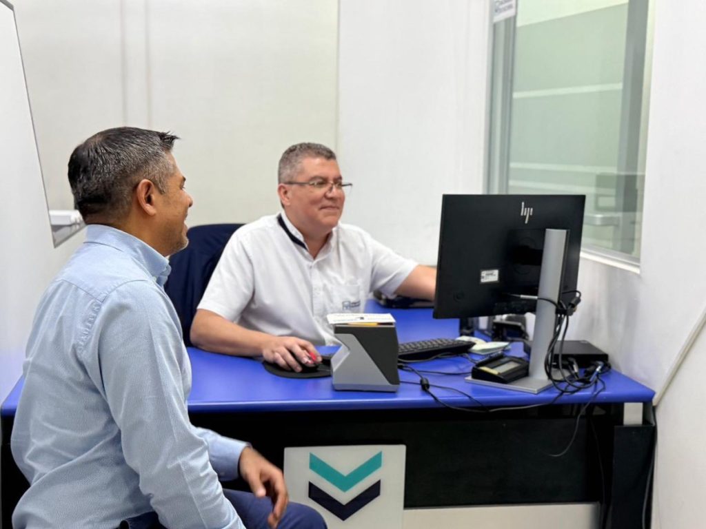 En 2025 se otorgaron 1,915 residencias definitivas a extranjeros, según datos de la Dirección General de Migración y Extranjería. Fotografía de referencia/ DGME