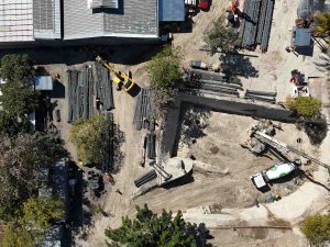 El sistema contará con 22 torres, cada una sostenida por pilotes profundos para garantizar estabilidad. Foto: elsalvador.com