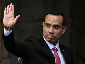 noticias-destituyen-presidente-interino-perú-joseé-jerí