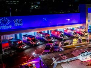 Salud recibe donativo de clínicas móviles y ambulancias para atender a mujeres embarazadas