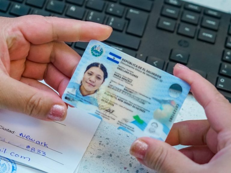 Cómo tramitar el DUI en el exterior