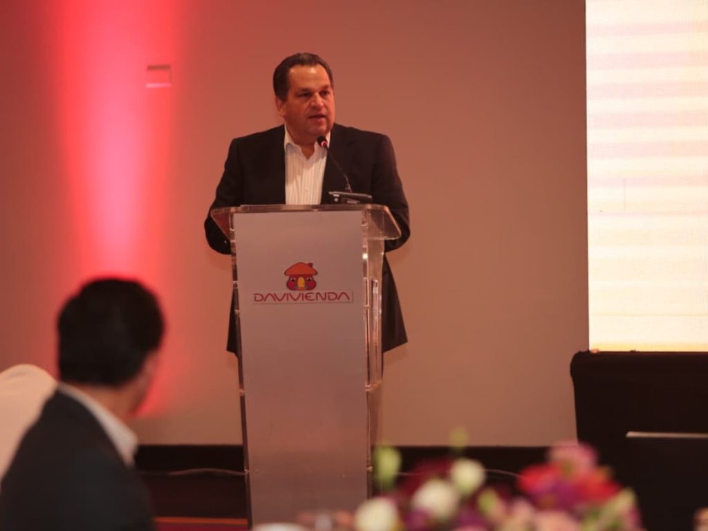 Representantes de Davivienda destacaron la importancia de fomentar la innovación con propósito para el desarrollo sostenible del país.