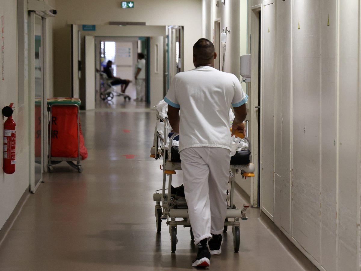 El chikungunya provoca fiebre y dolor articular intenso que puede durar meses.