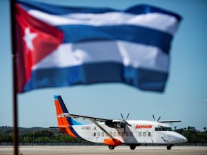 Aerolíneas que operan en Cuba deberán realizar escalas técnicas para reabastecerse de combustible durante un mes.