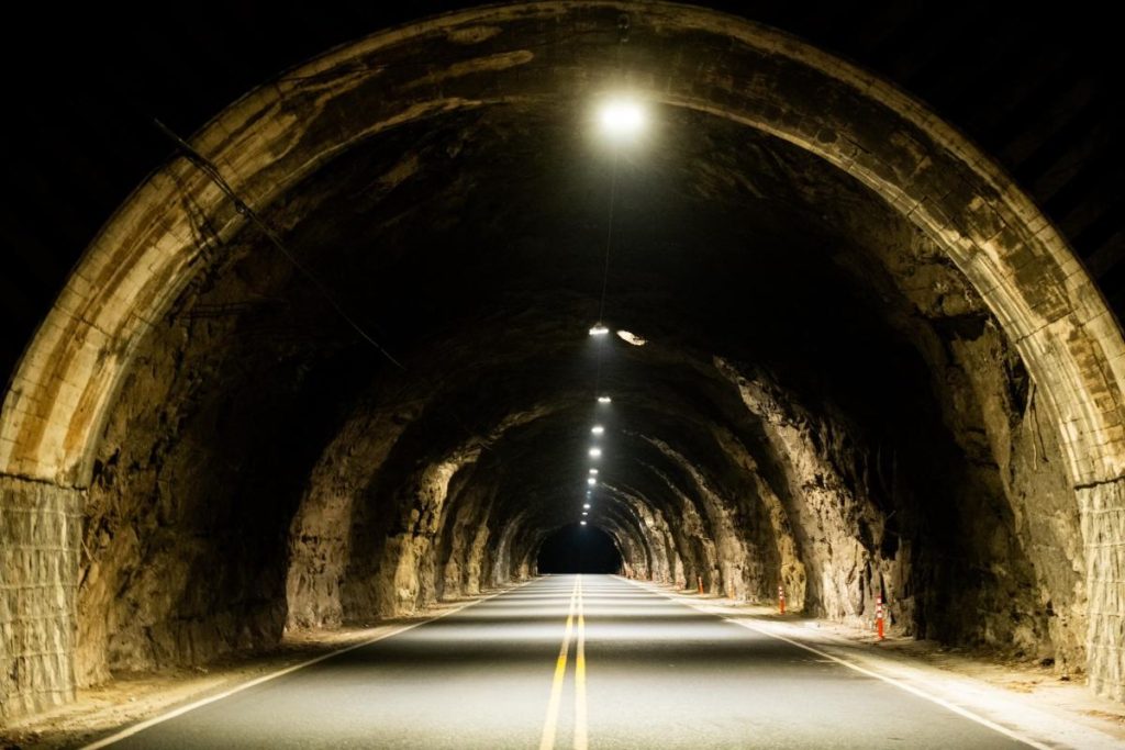 Según el MOP, estas acciones forman parte de los esfuerzos para optimizar la infraestructura vial y brindar mayor seguridad a quienes circulan por la zona.