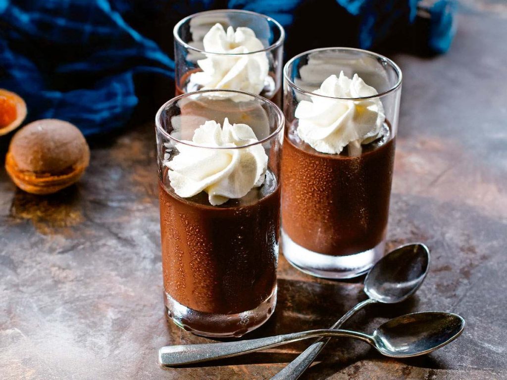Pudín de chocolate. Una opción reconfortante para disfrutar sin prisas y cerrar el momento con algo especial.
