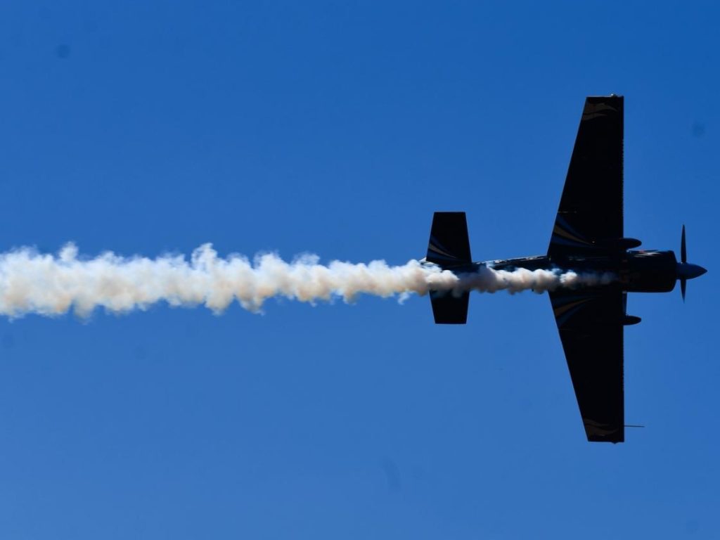 Familias salvadoreñas y turistas de Centroamérica y Norteamérica disfrutaron de acrobacias aéreas y exhibiciones extremas. Fotografía/ elsalvador.com