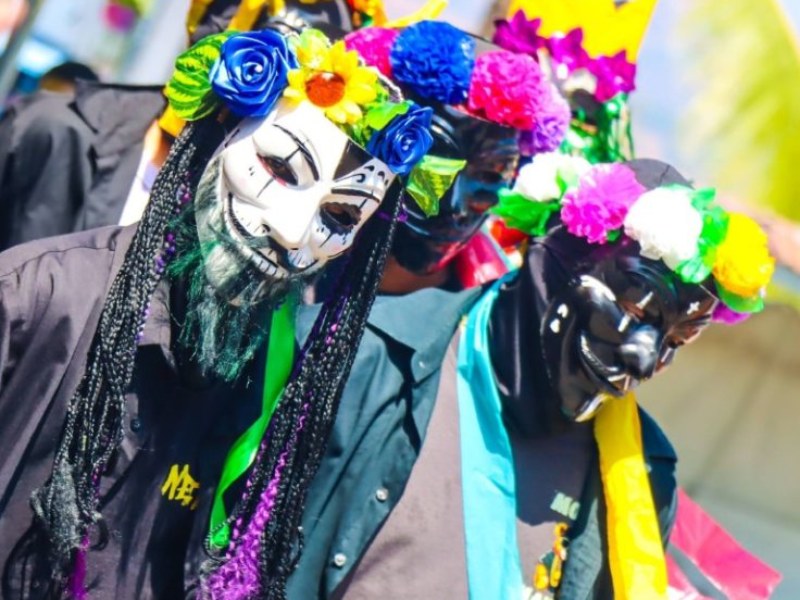 Niños, jóvenes y adultos participaron en los rituales ancestrales del Día de las Comadres en Cuisnahuat.