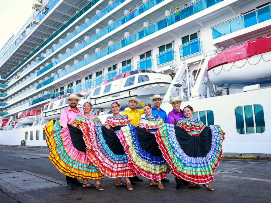 El Puerto de Acajutla se consolida como punto estratégico en la ruta internacional de cruceros del Pacífico.