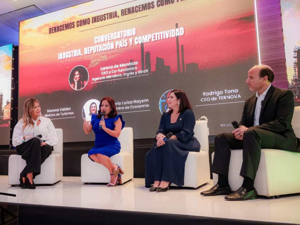 El Consejo Industrial de El Salvador presentó una campaña para destacar el aporte de la industria al crecimiento económico.