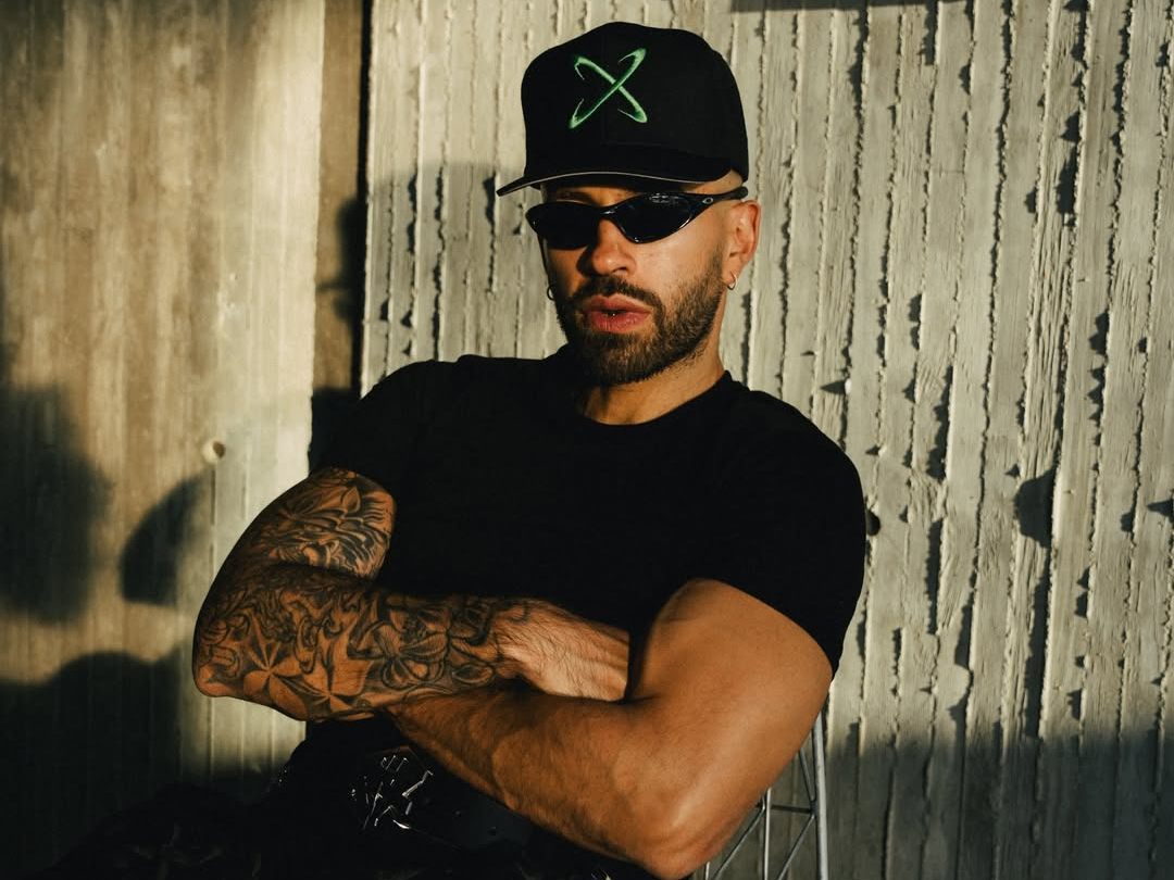 Feid genera expectativa con el anuncio del Falxxo Tour, una serie de conciertos especiales con un formato más cercano al público en distintas ciudades.