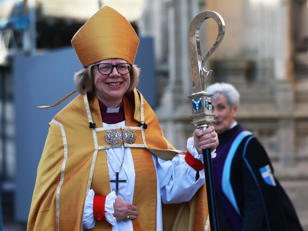 Iglesia-anglicana-religión-arzobispa