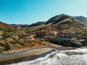 Ocean-Breeze-hotel-la-libertad-costa