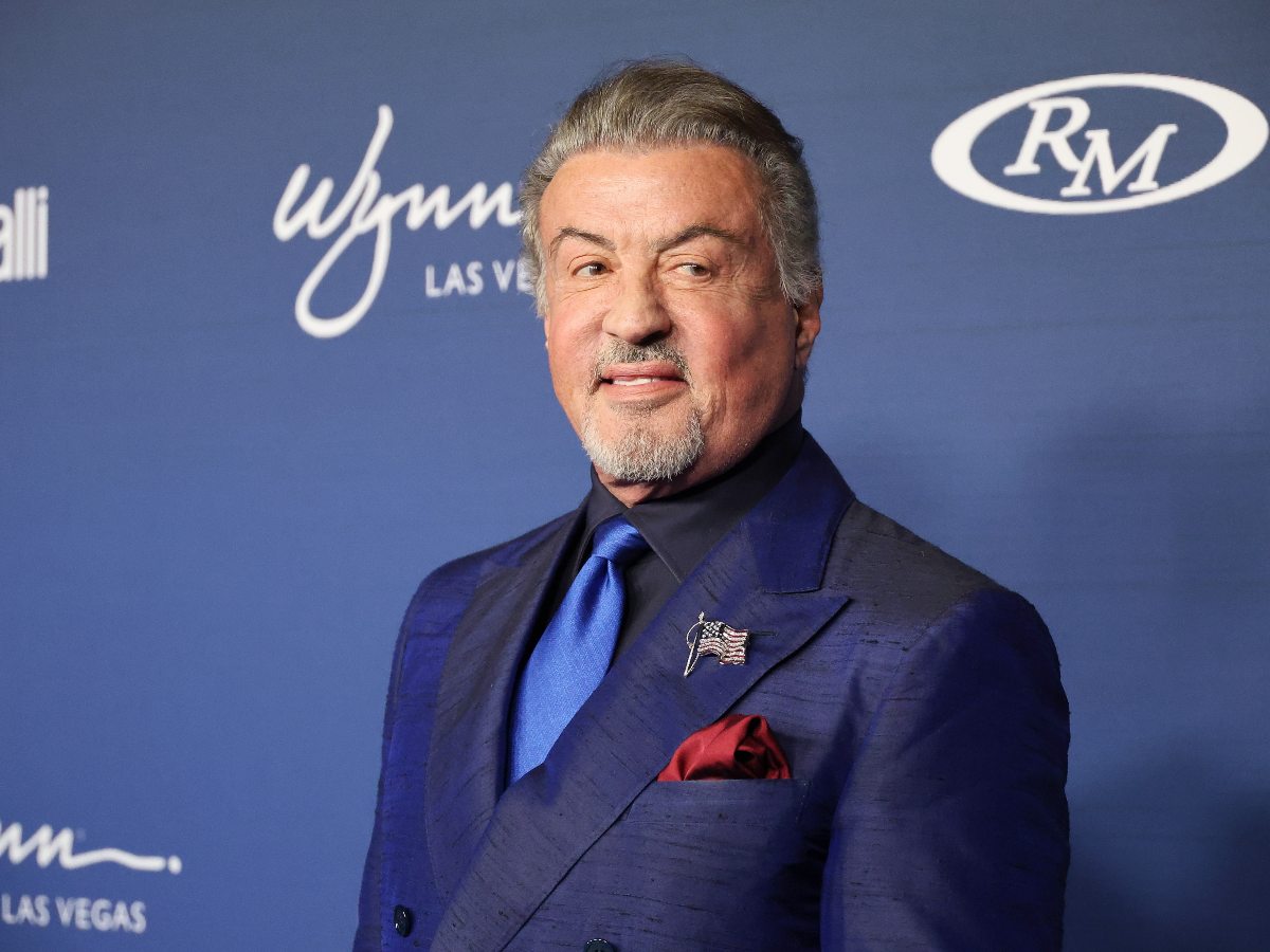 Sylvester Stallone anunció que será productor ejecutivo de “John Rambo”, una película precuela que explorará los orígenes del icónico personaje del cine de acción.