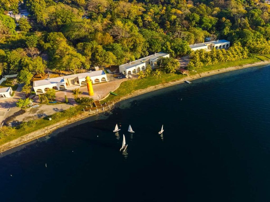 La zona gastronómica fue intervenida y contará con instalaciones nuevas para las arrendatarias tradicionales.