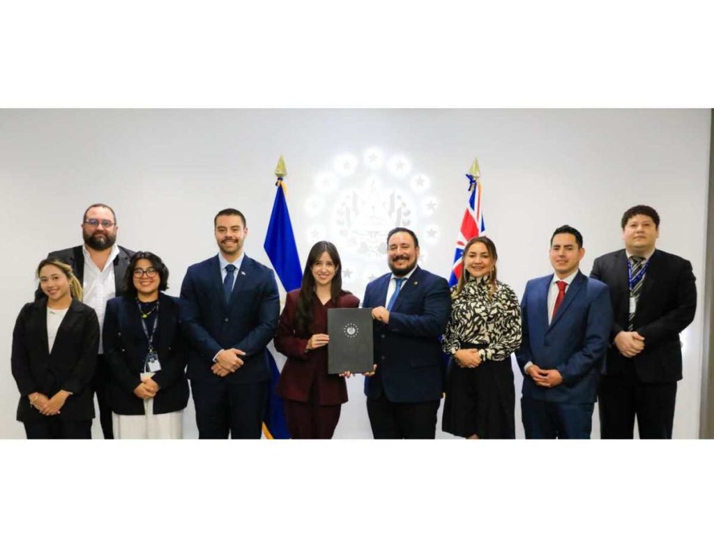 Acuerdo permitirá ampliar rutas y fortalecer la cooperación aérea entre El Salvador y Australia.