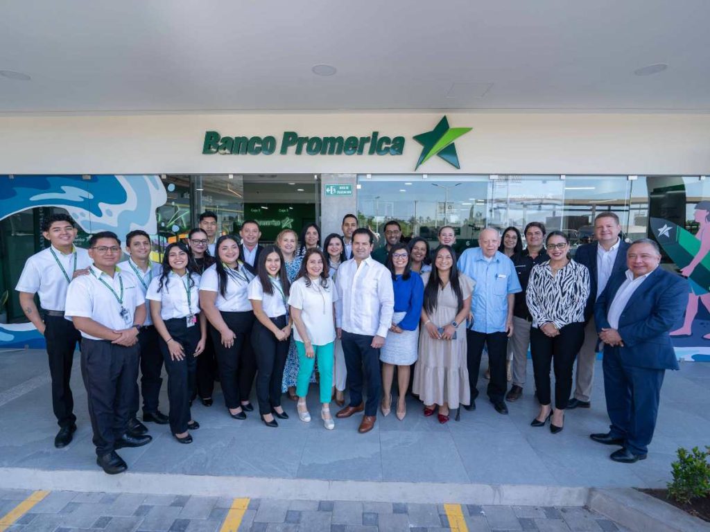 La nueva Agencia La Libertad de Banco Promerica está ubicada en San Marino Plaza, en una de las zonas con mayor dinamismo del país.
