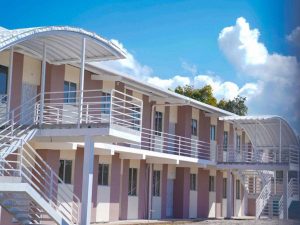 El programa ofrece 50 apartamentos en San Martín para salvadoreños sin acceso a crédito.