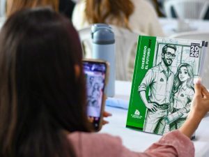 Autoridades y representantes del sector construcción participaron en el lanzamiento del Manual del Constructor, Manual del Arquitecto y la Expo 2026.