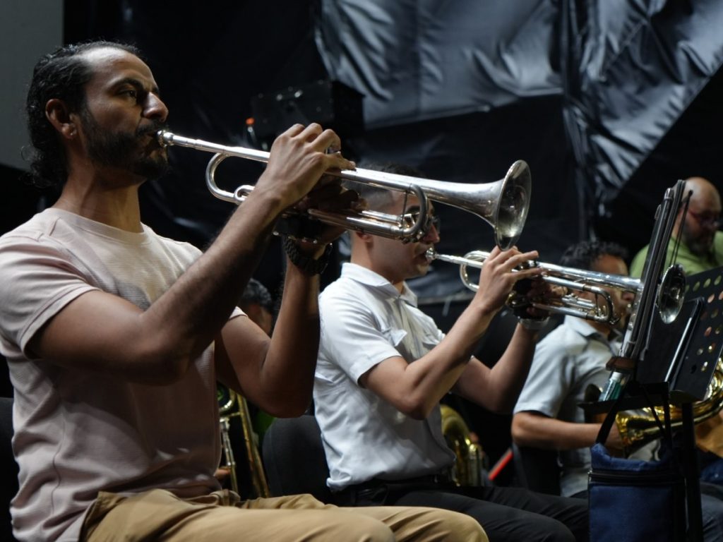 La Orquesta Filarmónica de El Salvador realizó sus últimos ensayos antes de acompañar a Yandel en el concierto “Yandel Sinfónico”. Fotografía/ elsalvador.com
