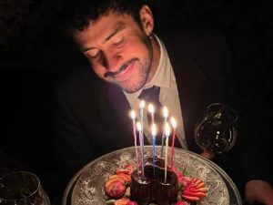 Bad Bunny celebra su cumpleaños 32 y reaparece en Instagram