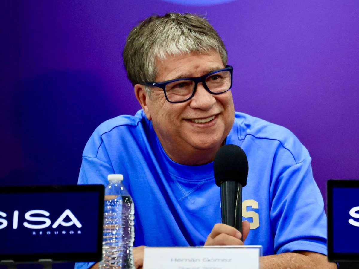 Hernán "Bolillo" Gómez en conferencia de prensa. Foto Cortesía INDES