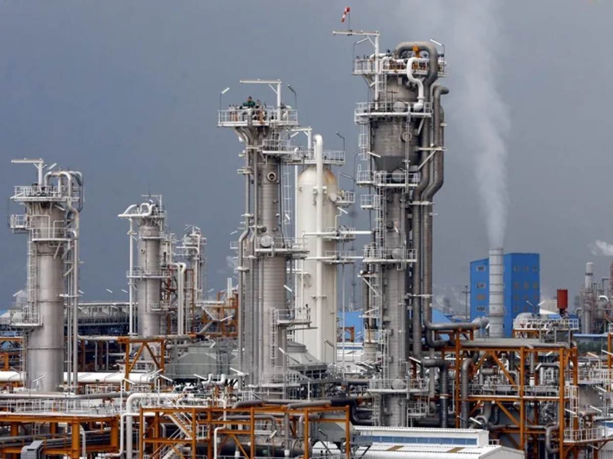 Imagen de archivo del campo de gas "South Pars", en Assalouyeh, Irán, EFE/Abedin Taherkenareh